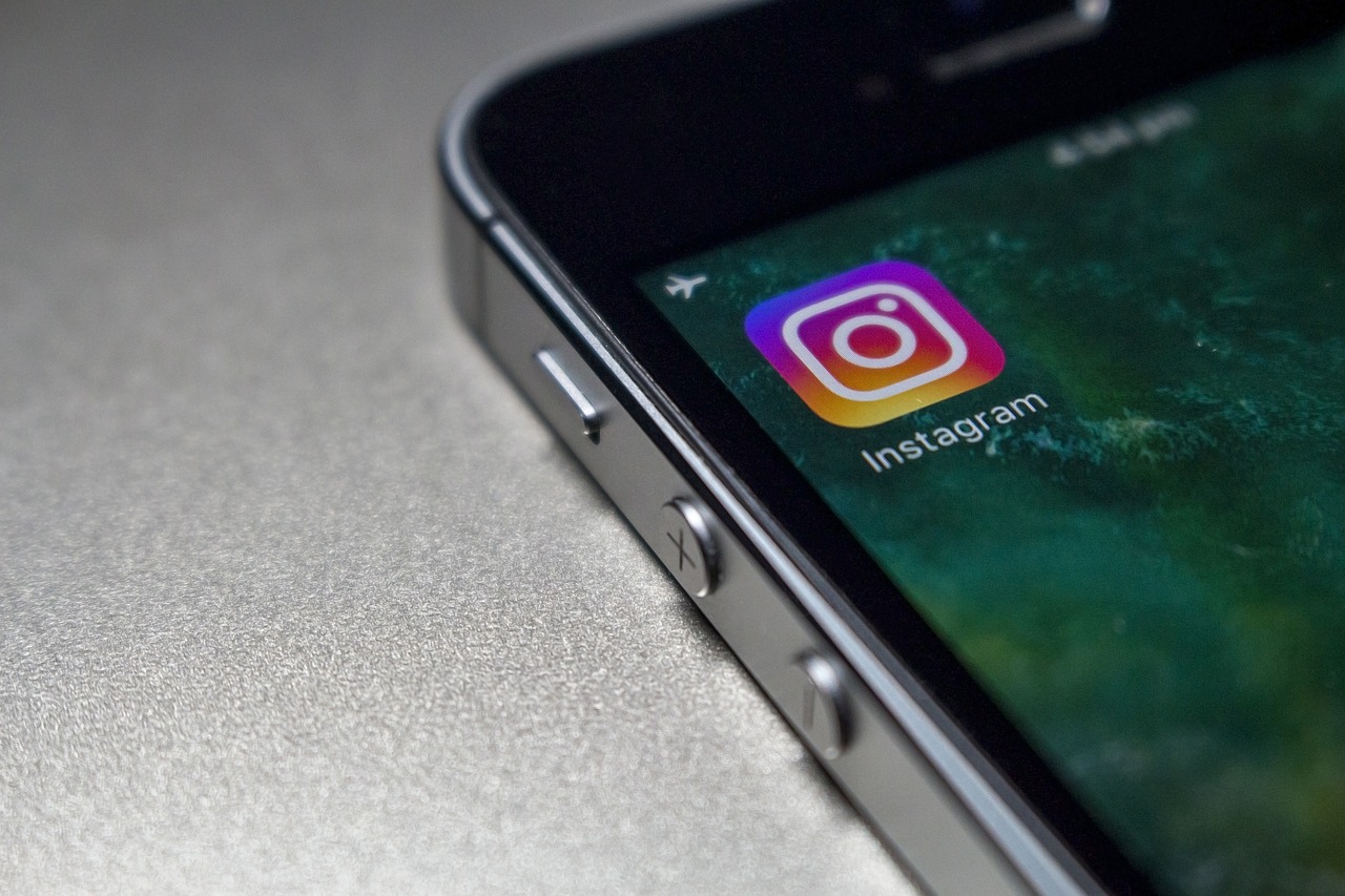 Best method to Clear history on Instagram