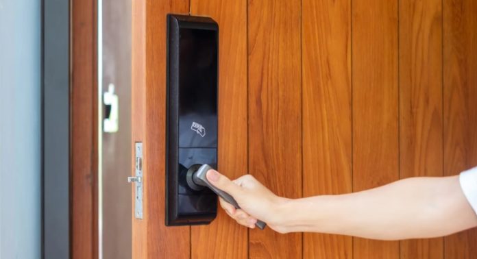 Smart Locks Vs Traditional Locks 696x378